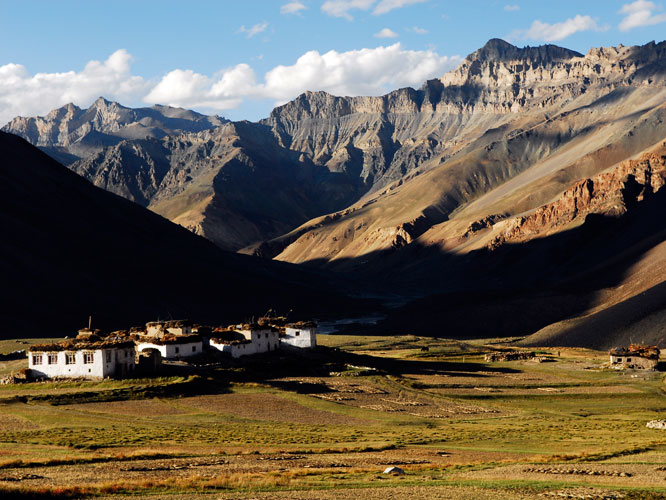 Le village de Sking est l’un des plus isolés du Zanskar, à près de 4 000 mètres d’altitude. Il se compose d’une cinquantaine de maisons.