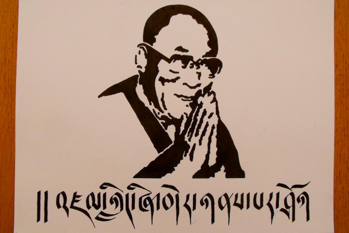 Dalaï-Lama prière.jpg