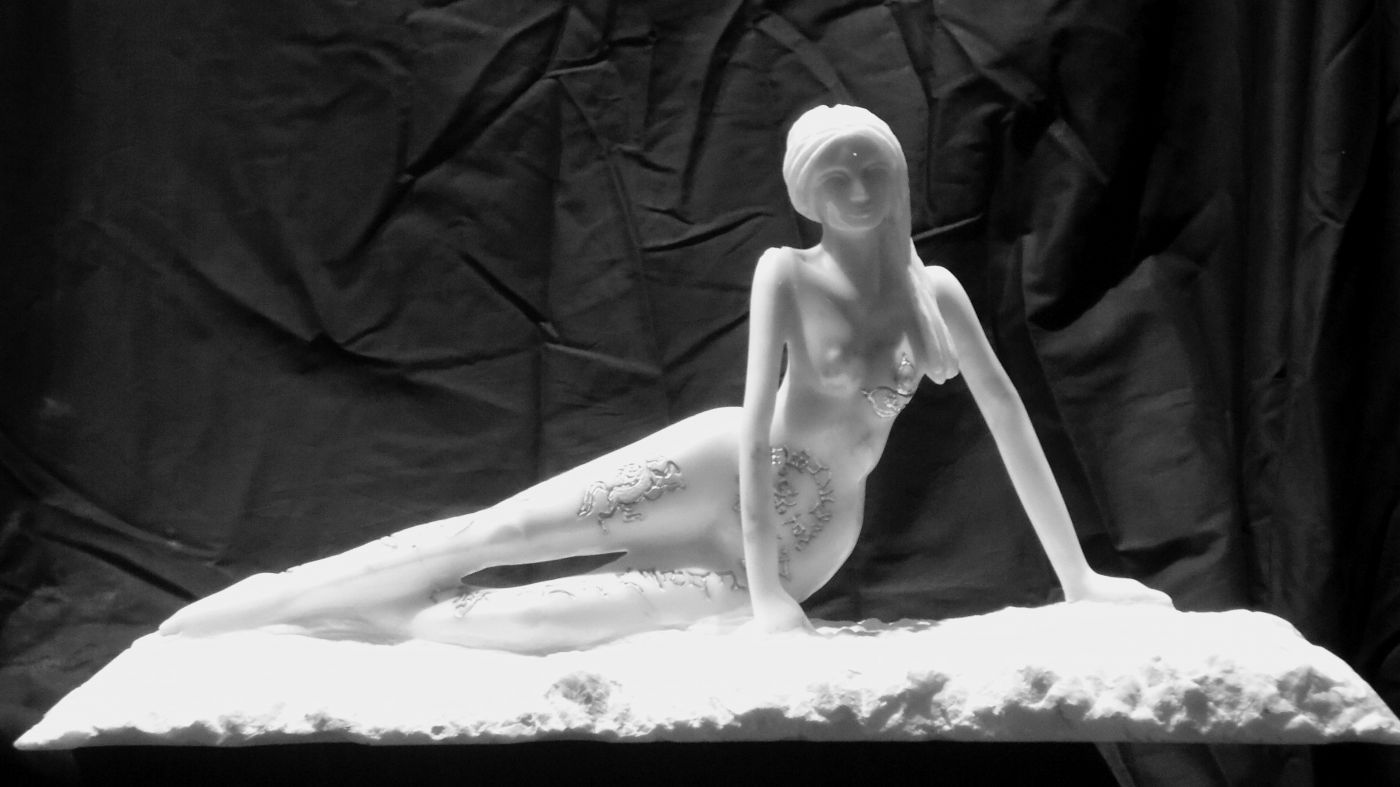 Sculpture femme marbre 2.jpg