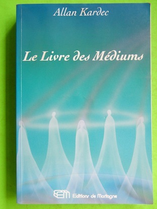 Le livre des Médiums.jpg