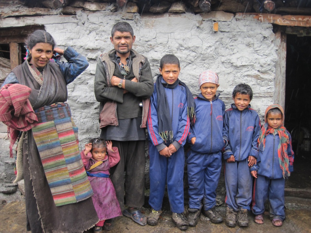 Famille Tibétaine (Mon fillieul est le grand garçon à côté de son papa)