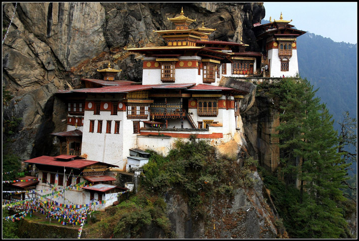 AnuPehrson_TigersNestMonastery_ParoTaktsang.jpg